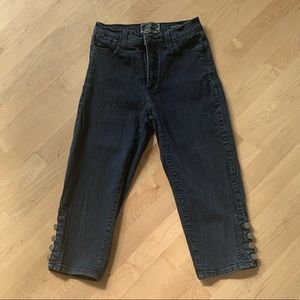 NYDJ Capri with button detail